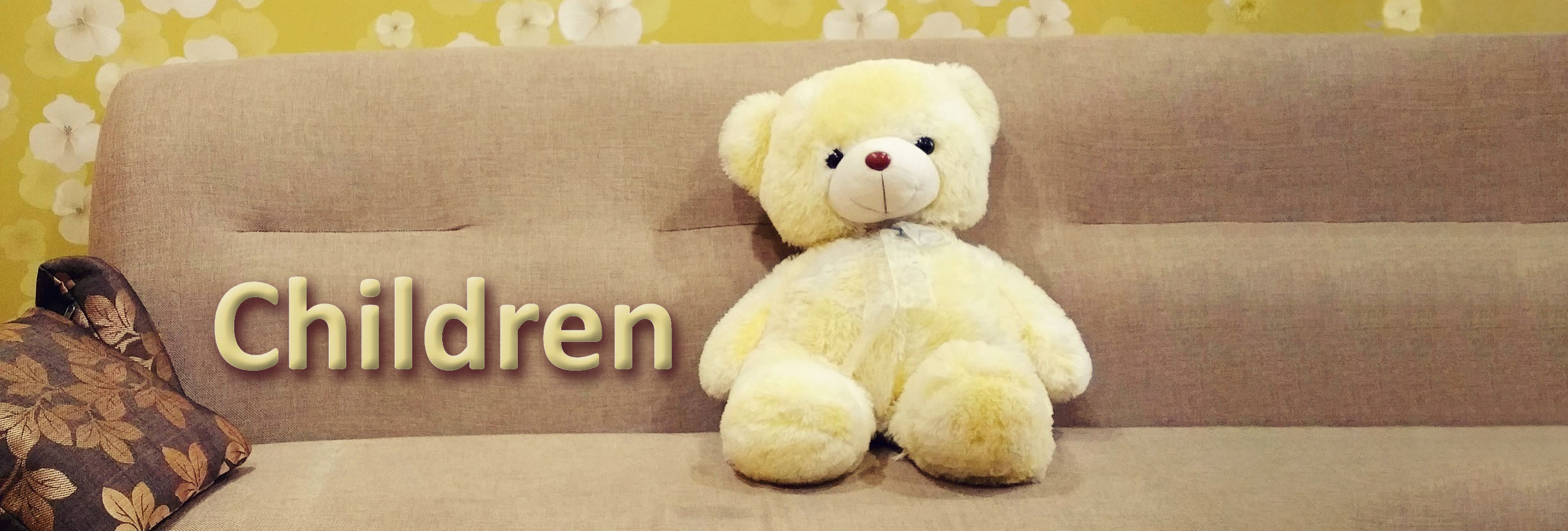 Teddy_Bear_on_Sofa_-_Children.jpg